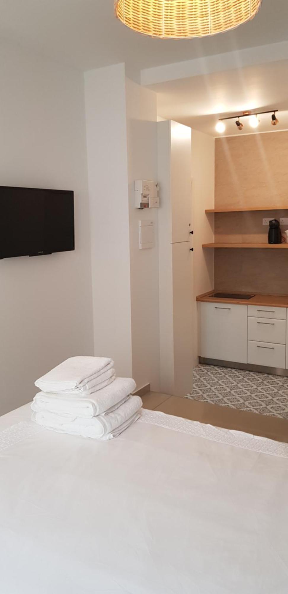 Bright & Modern Studio,sliema Апартаменты *
