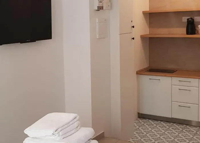 Bright & Modern Studio,Sliema